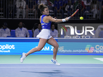 MALAGA, SPAIN - NOVEMBER 20: Jasmine Paolini of Team Italy in her singles match against Rebecca Sramkova of Team Slovakia during the final t...