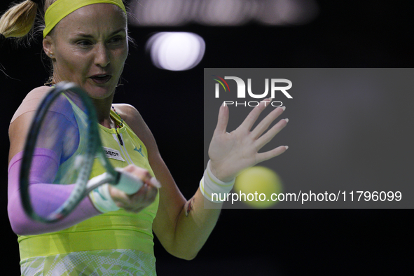 MALAGA, SPAIN - NOVEMBER 19: Rebecca Sramkova of Team Slovakia in her singles match against Jasmine Paolini of Team Italy during the final t...