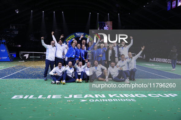 MALAGA, SPAIN - NOVEMBER 20: Jasmine Paolini and her teammates of Italy celebrate the victory after winners the Billie Jean King Cup Finals...