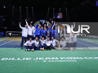 MALAGA, SPAIN - NOVEMBER 20: Jasmine Paolini and her teammates of Italy celebrate the victory after winners the Billie Jean King Cup Finals...