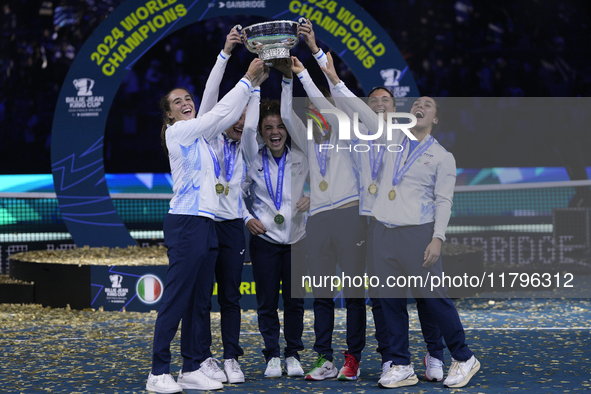 MALAGA, SPAIN - NOVEMBER 20: Jasmine Paolini and her teammates of Italy celebrate the victory after winners the Billie Jean King Cup Finals...