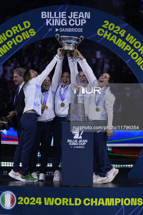 MALAGA, SPAIN - NOVEMBER 20: Jasmine Paolini and her teammates of Italy celebrate the victory after winners the Billie Jean King Cup Finals...