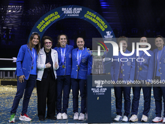 MALAGA, SPAIN - NOVEMBER 20: Jasmine Paolini of Italy and her teammates celebrates the victory after winners the Billie Jean King Cup Finals...