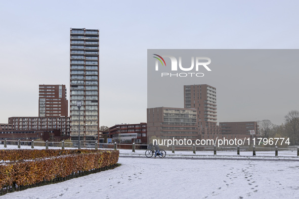 First winter weather of the season with snow hit the Netherlands. Low temperatures with wet snow conditions occurred on Wednesday, 20 Novemb...