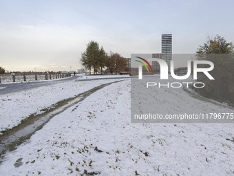 First winter weather of the season with snow hit the Netherlands. Low temperatures with wet snow conditions occurred on Wednesday, 20 Novemb...