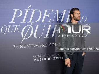 At a photocall for ''Pideme lo que Quieras'' in Madrid, Spain, on November 21, 2024, Mario Ermito poses. (