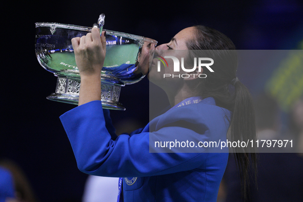 MALAGA, SPAIN - NOVEMBER 20: Elisabetta Cocciaretto of Team Italy leaves the trophy after winning the Billie Jean King Cup Finals at Palacio...