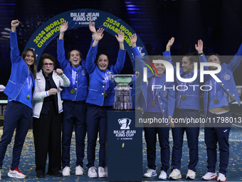 MALAGA, SPAIN - NOVEMBER 20: (L-R) Tathiana Garbin, Billie Jean, Lucia Bronzetti,  Elisabetta Cocciaretto, Jasmine Paolini, Martina Trevisan...