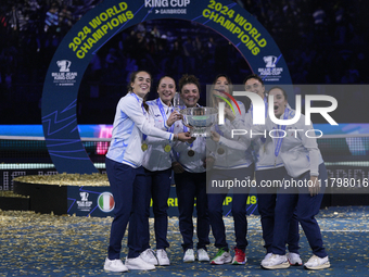 MALAGA, SPAIN - NOVEMBER 20: (L-R) Lucia Bronzetti,  Elisabetta Cocciaretto, Jasmine Paolini, Tathiana Garbin, Martina Trevisan, Sara Errani...