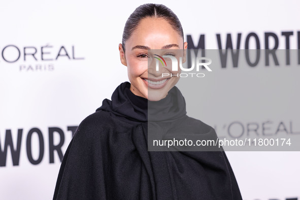 Cara Santana arrives at the 19th Annual L'Oreal Paris' Women Of Worth Celebration 2024 held at NeueHouse Hollywood on November 21, 2024 in H...