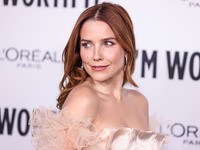 Sophia Bush arrives at the 19th Annual L'Oreal Paris' Women Of Worth Celebration 2024 held at NeueHouse Hollywood on November 21, 2024 in Ho...