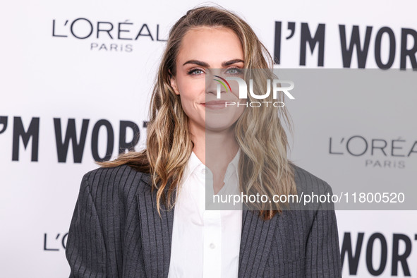 Cara Delevingne arrives at the 19th Annual L'Oreal Paris' Women Of Worth Celebration 2024 held at NeueHouse Hollywood on November 21, 2024 i...