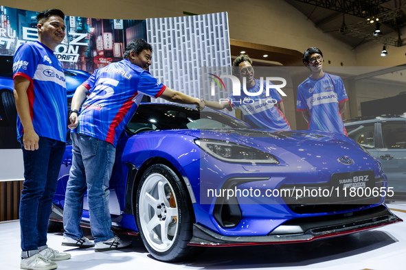 Ismail Ashlan, Marketing Communications Manager of Subaru Indonesia, Arie Christoper, Chief Operating Officer of Subaru Indonesia, CEO of Ga...