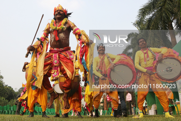 Indian tribal people from Purulia perform traditional folk dances during the West Bengal Government-hosted ''Jangalmahal Utsav'' in Kolkata,...