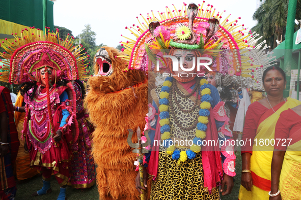 Indian tribal people from Purulia perform traditional dances, ''Chaw Dance,'' during the West Bengal Government-hosted ''Jangalmahal Utsav''...