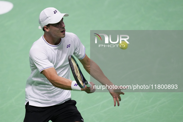 MALAGA, SPAIN - NOVEMBER 22: Daniel Altamaier of Team Germany during his singles match against Botic van de Zandschulp of Team Netherlands d...