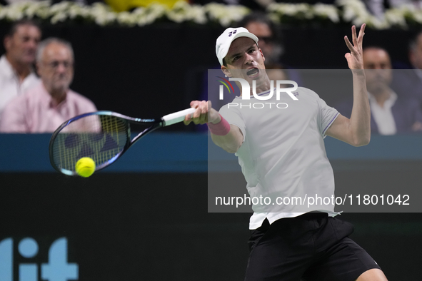 MALAGA, SPAIN - NOVEMBER 22: Daniel Altamaier of Team Germany during his singles match against Botic van de Zandschulp of Team Netherlands d...