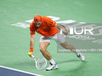 MALAGA, SPAIN - NOVEMBER 22: Tallon Griekspoor of Team Netherlands during his singles match against Jan-Lennard Struff of Team Germany durin...