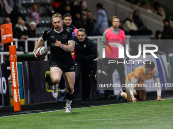 Tom Gordon of Newcastle Falcons breaks from halfway to score during the Premiership Cup Group A match between Newcastle Falcons and Sale FC...