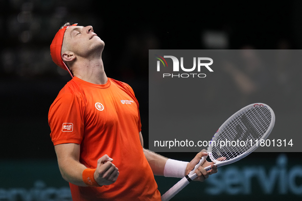 MALAGA, SPAIN - NOVEMBER 22: Tallon Griekspoor of Team Netherlands celebrates the victory after winning his singles match against Jan-Lennar...