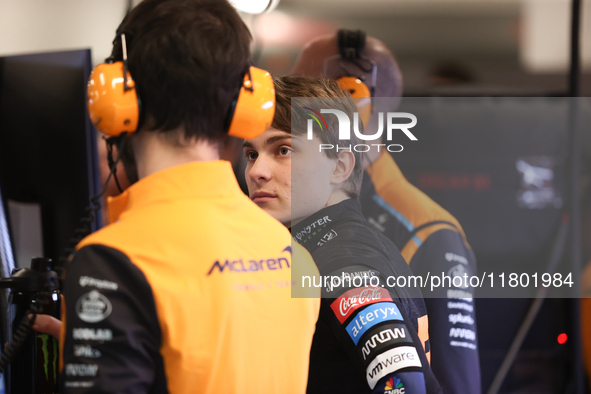 Oscar Piastri speaks to his team during the third Free Practice session of the Formula 1 Heineken Silver Las Vegas Grand Prix in Las Vegas,...