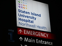 A 21-year-old man is slashed and punched by an unidentified suspect at Staten Island University Hospital Northwell Health in Staten Island,...