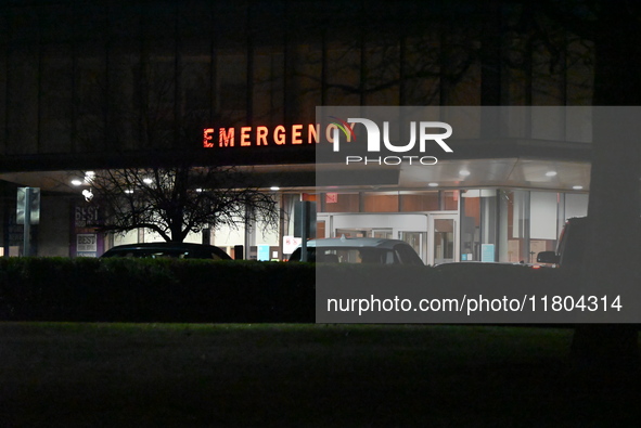 A 21-year-old man is slashed and punched by an unidentified suspect at Staten Island University Hospital Northwell Health in Staten Island,...