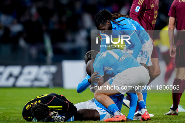 Romelu Lukaku of SSC Napoli celebrates after scoring first goal during the serie Serie A Enilive match between SSC Napoli and AS Roma at Sta...