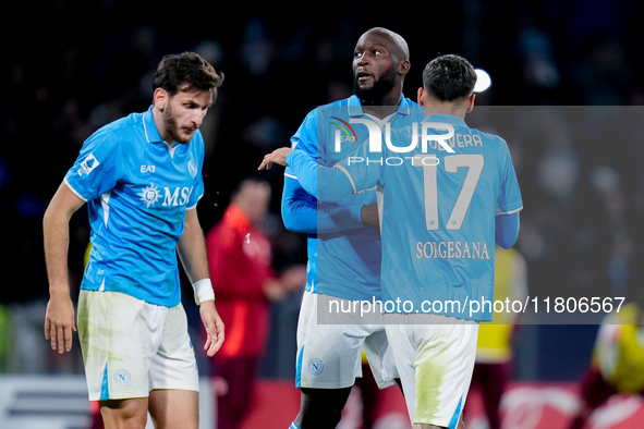 Romelu Lukaku of SSC Napoli celebrates after scoring first goal during the serie Serie A Enilive match between SSC Napoli and AS Roma at Sta...