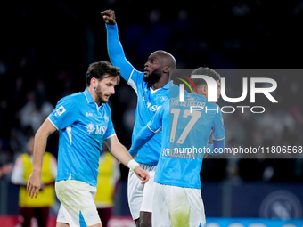 Romelu Lukaku of SSC Napoli celebrates after scoring first goal during the serie Serie A Enilive match between SSC Napoli and AS Roma at Sta...