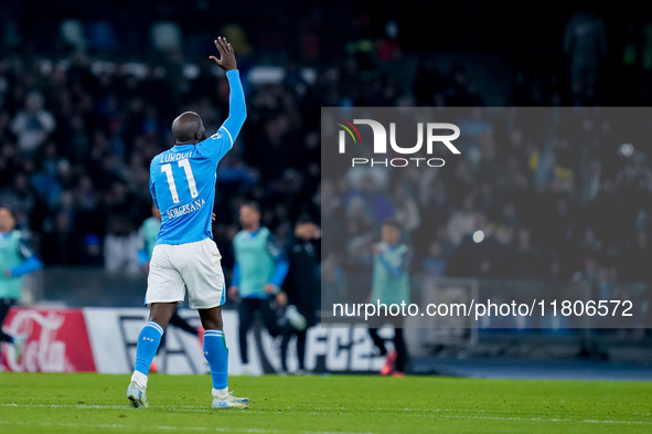 Romelu Lukaku of SSC Napoli celebrates after scoring first goal during the serie Serie A Enilive match between SSC Napoli and AS Roma at Sta...