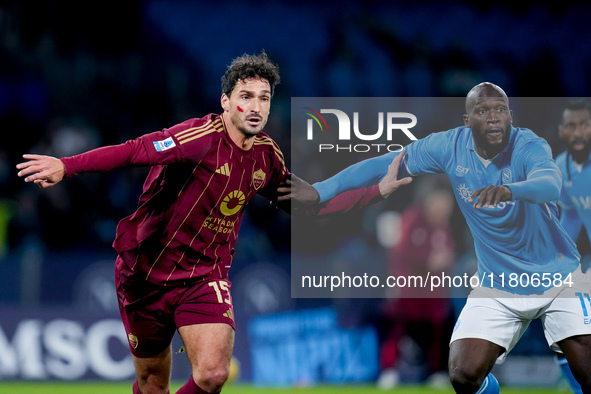 Mats Hummels of AS Roma and Romelu Lukaku of SSC Napoli during the serie Serie A Enilive match between SSC Napoli and AS Roma at Stadio Dieg...