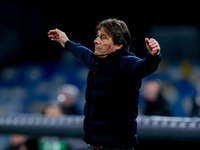 Antonio Conte Head Coach of SSC Napoli gestures during the serie Serie A Enilive match between SSC Napoli and AS Roma at Stadio Diego Armand...