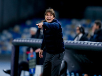 Antonio Conte Head Coach of SSC Napoli gestures during the serie Serie A Enilive match between SSC Napoli and AS Roma at Stadio Diego Armand...