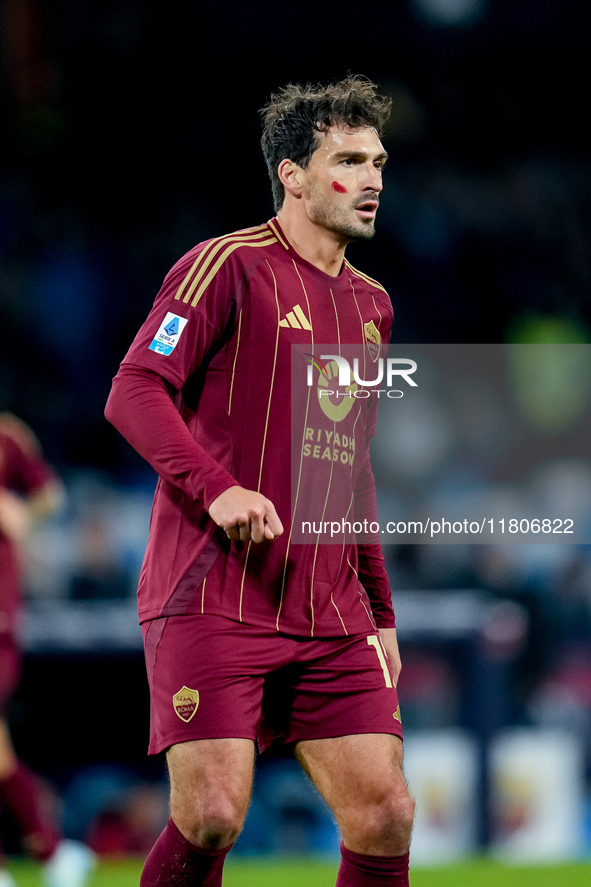 Mats Hummels of AS Roma looks on during the serie Serie A Enilive match between SSC Napoli and AS Roma at Stadio Diego Armando Maradona on N...