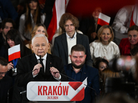 KRAKOW, POLAND - NOVEMBER 24:
Jaroslaw Kaczynski, leader of the opposition Law and Justice party, addresses the crowd during the nomination...