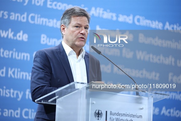 Robert Habeck, Federal Minister for Economy and Climate Action, and Adolfo Urso, Italian Minister for Enterprises and Made in Italy, speak t...