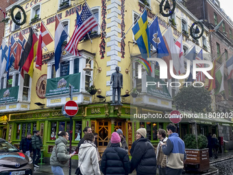 General view of the street of Temple Bar in Dublin, Ireland, on November 2024 (