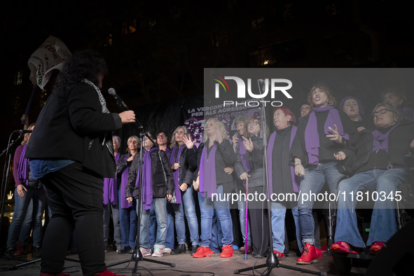 Thousands of women demonstrate in Barcelona, Catalonia, Spain, on November 25, 2024, convened by various parties, unions, and feminist organ...