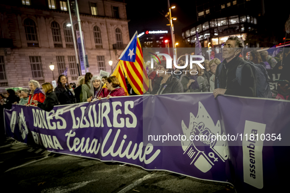 Thousands of women demonstrate in Barcelona, Catalonia, Spain, on November 25, 2024, convened by various parties, unions, and feminist organ...