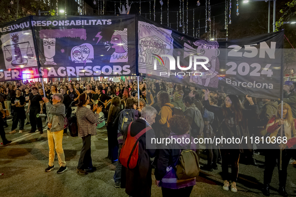 Thousands of women demonstrate in Barcelona, Catalonia, Spain, on November 25, 2024, convened by various parties, unions, and feminist organ...