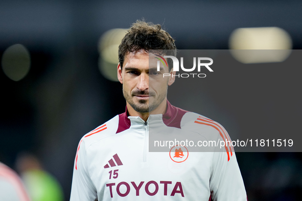 Mats Hummels of AS Roma looks on during the serie Serie A Enilive match between SSC Napoli and AS Roma at Stadio Diego Armando Maradona on N...