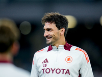 Mats Hummels of AS Roma smiles during the serie Serie A Enilive match between SSC Napoli and AS Roma at Stadio Diego Armando Maradona on Nov...