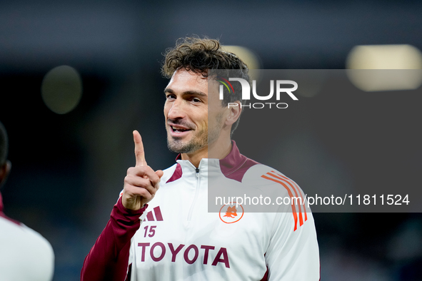 Mats Hummels of AS Roma gestures during the serie Serie A Enilive match between SSC Napoli and AS Roma at Stadio Diego Armando Maradona on N...