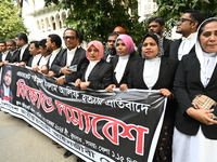 Lawyers of the Supreme Court stage a protest demanding the arrest of those involved in the brutal killing of Advocate Saiful Islam Alif in C...