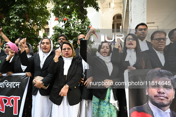 Lawyers Of The Supreme Court Stage A Protest Demanded The Arrest Of Those Involved In The Brutal Killing Of Advocate Saiful Islam Alif In Ch...