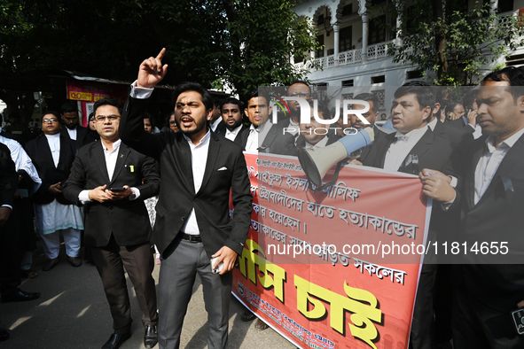 Lawyers Of The Supreme Court Stage A Protest Demanded The Arrest Of Those Involved In The Brutal Killing Of Advocate Saiful Islam Alif In Ch...