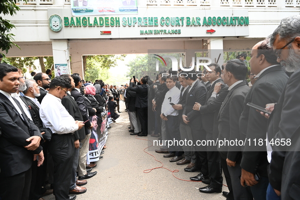 Lawyers Of The Supreme Court Stage A Protest Demanded The Arrest Of Those Involved In The Brutal Killing Of Advocate Saiful Islam Alif In Ch...