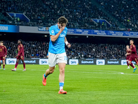 Khvicha Kvaratskhelia of SSC Napoli looks dejected during the serie Serie A Enilive match between SSC Napoli and AS Roma at Stadio Diego Arm...