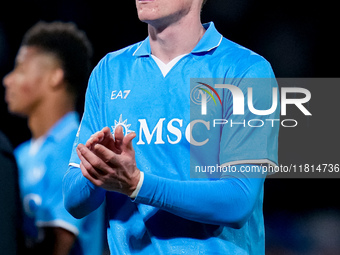 Scott McTominay of SSC Napoli greets the fans during the serie Serie A Enilive match between SSC Napoli and AS Roma at Stadio Diego Armando...